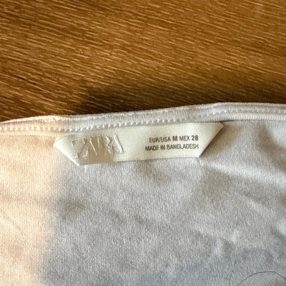 Zara White Ruched Top - Picture 2 of 2